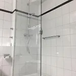 فندق Schweizer Hof 3*