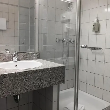 Schweizer Hof 3*