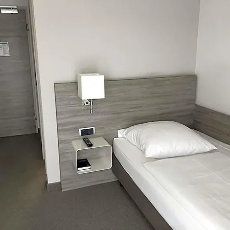 Schweizer Hof 3* Kassel