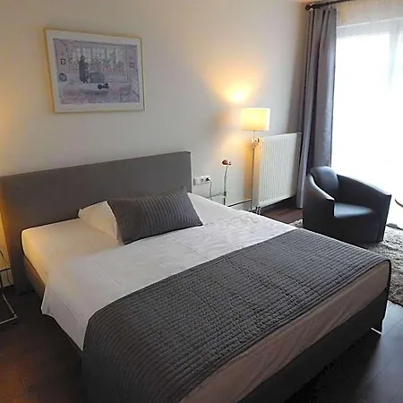Schweizer Hof Hotel