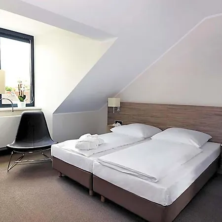 Schweizer Hof 3*