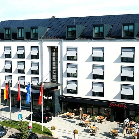 Schweizer Hof Otel 3*