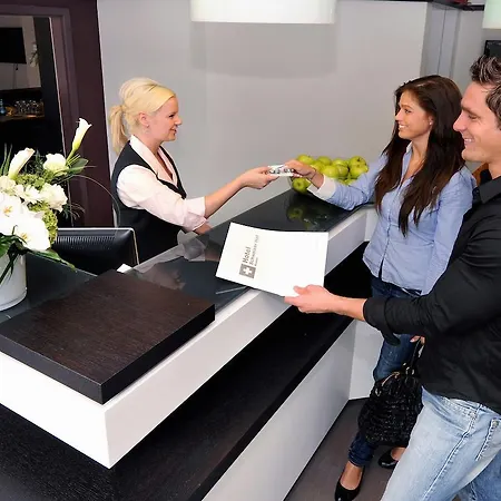 Hotel Schweizer Hof 3*