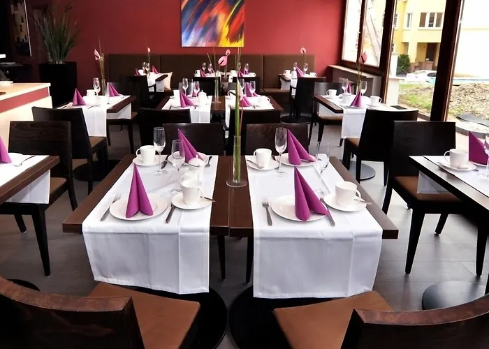 Schweizer Hof Hotel 3*